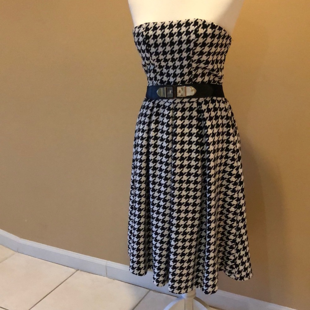 Strapless dress